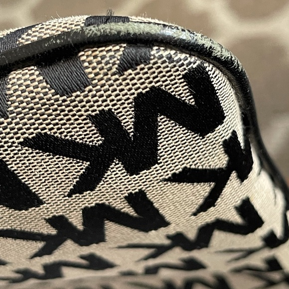 GUC Michael Kors Crossbody bag - Picture 4 of 5